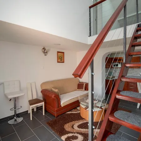 Apartment Maslinov Gaj *